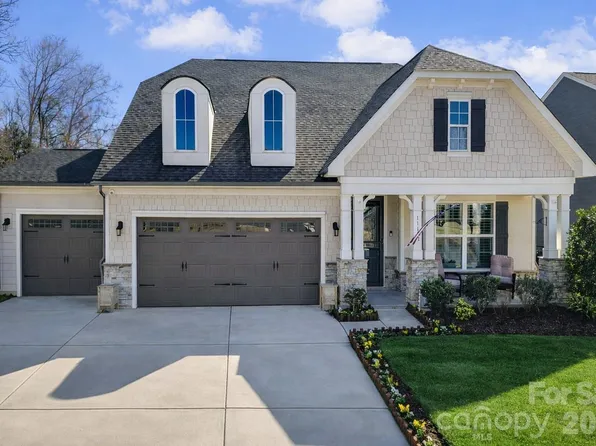 11121 Charmont Pl, Huntersville, NC 28078