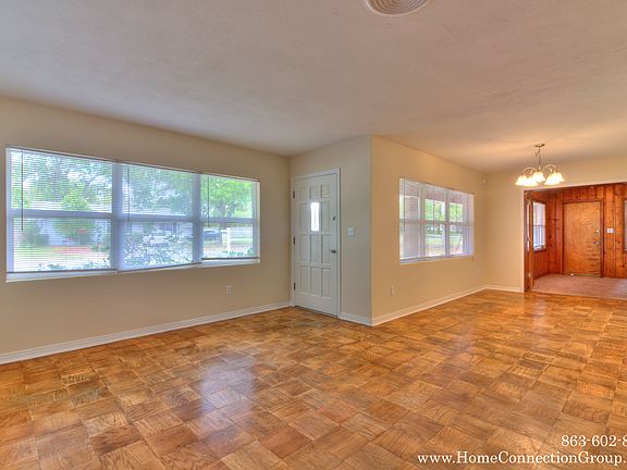 4th image of 1618 Meadowbrook Ave