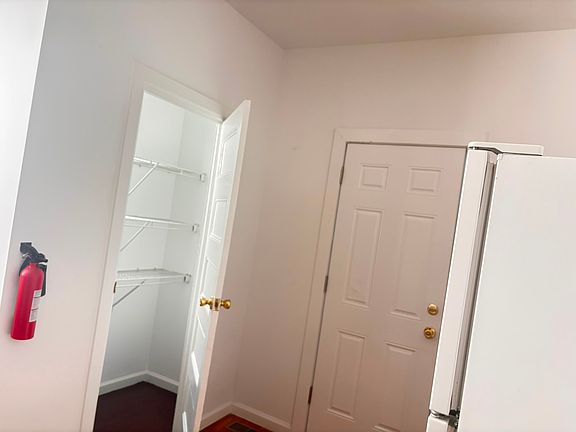 2nd image of 158 N 18th St Floor 2