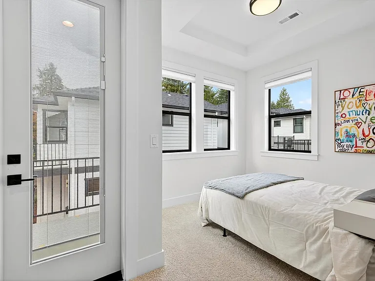 808 3rd St — Photo 30