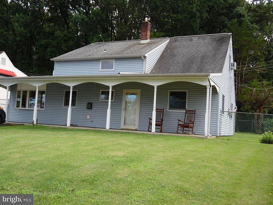 1st image of 20 Ruby Ln