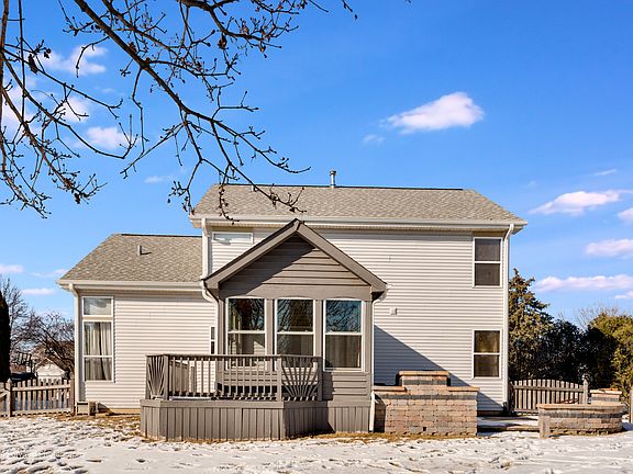 2nd image of 2080 School House Ln