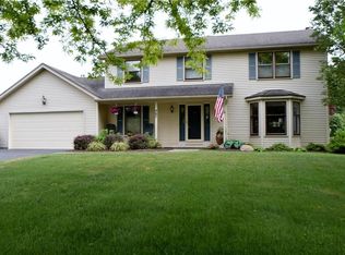 487 Bay Meadow Dr, Webster, NY 14580