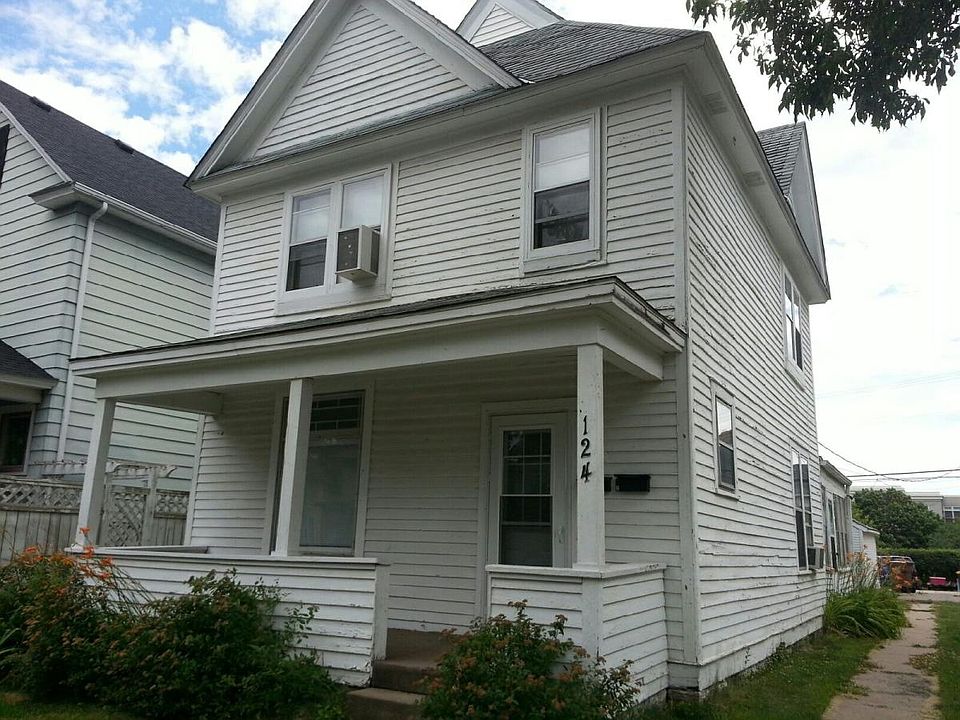 1st image of 124 5th Ave N