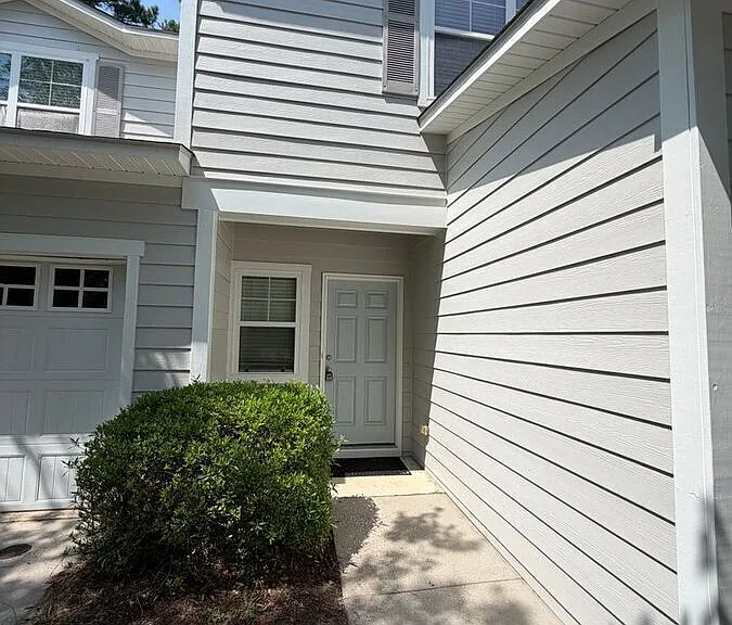 1033 Masons Place Cir #B — Photo 3