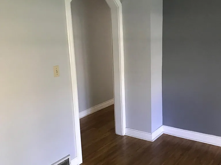 7400 Holcomb Rd — Photo 6