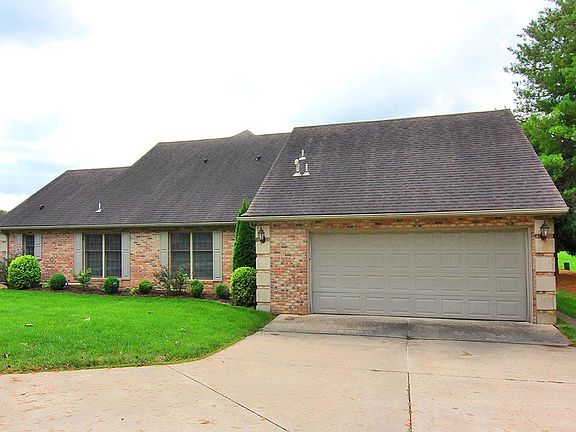3rd image of 2926 Beaver Creek Dr