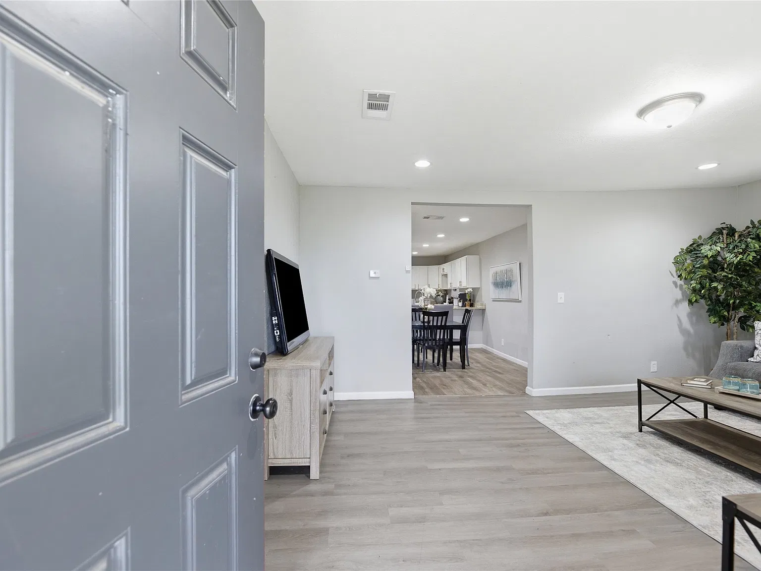 4 bed, 1520 sqft, $1,400 — Photo 3