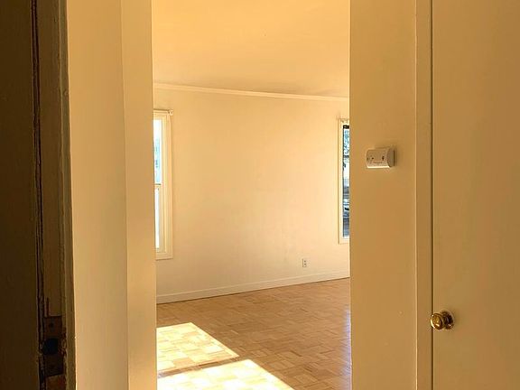 2nd image of 300-314 Anzavista Ave #300