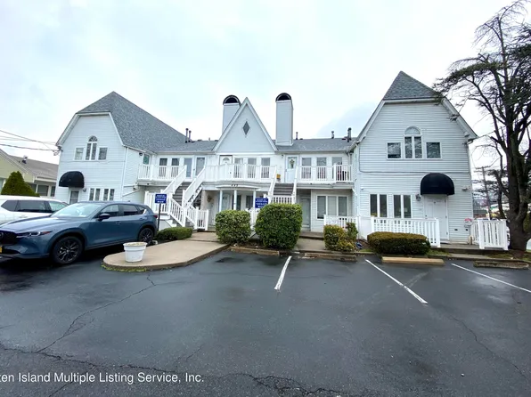 449 Medina St APT 1C, Staten Island, NY 10306