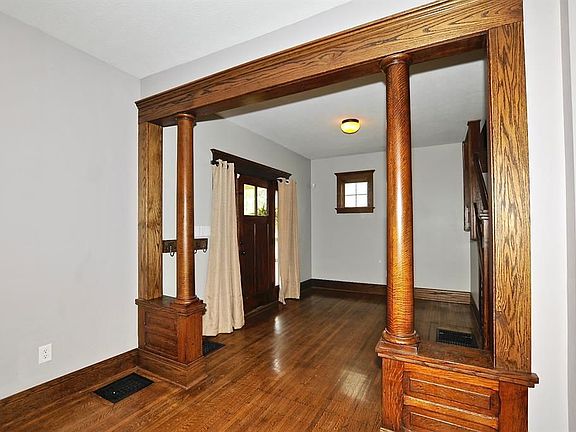 3rd image of 3265 N New Jersey St