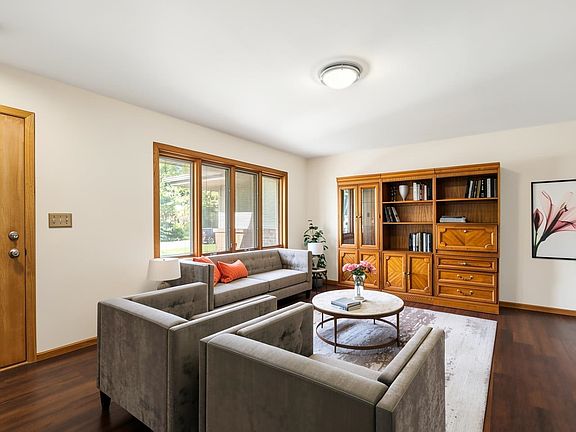 3rd image of 6101 Wynbrook Dr