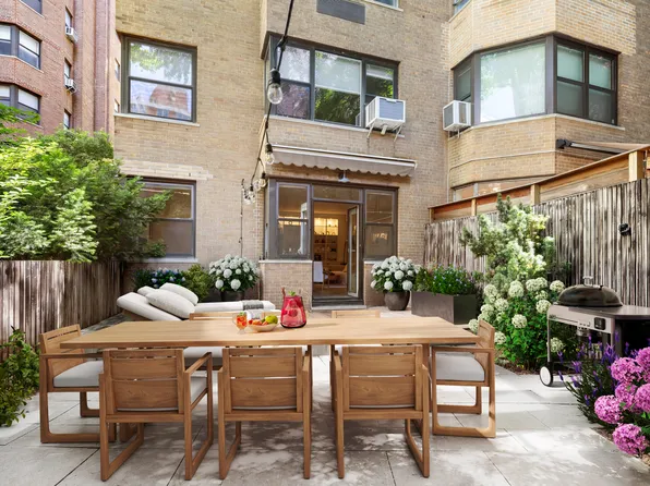 440 East 56th Street image 1 of 10