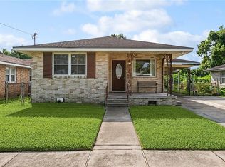2333 Plaza Dr, Chalmette, LA 70043