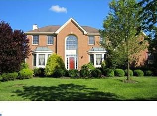 3 Glacier Dr, West Windsor, NJ 08550