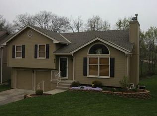400 NW 73rd Ter, Kansas City, MO 64118