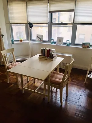 Rented by NYLA Realty | media 17