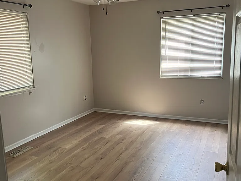 3433 Spanish Villa Dr — Photo 6