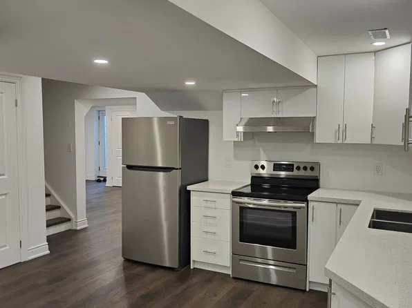 8 Chiming Rd, Brampton, ON L6P 4G2