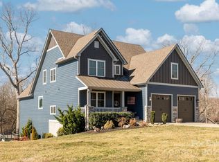 150 Hollabrook Pkwy, Mills River, NC 28759