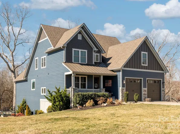 150 Hollabrook Pkwy, Mills River, NC 28759