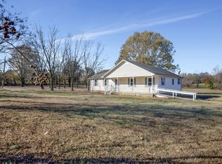 116 Clip Benthall Rd, Trenton, TN 38382