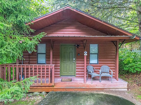 2nd image of 2036 Ridge Rd #2