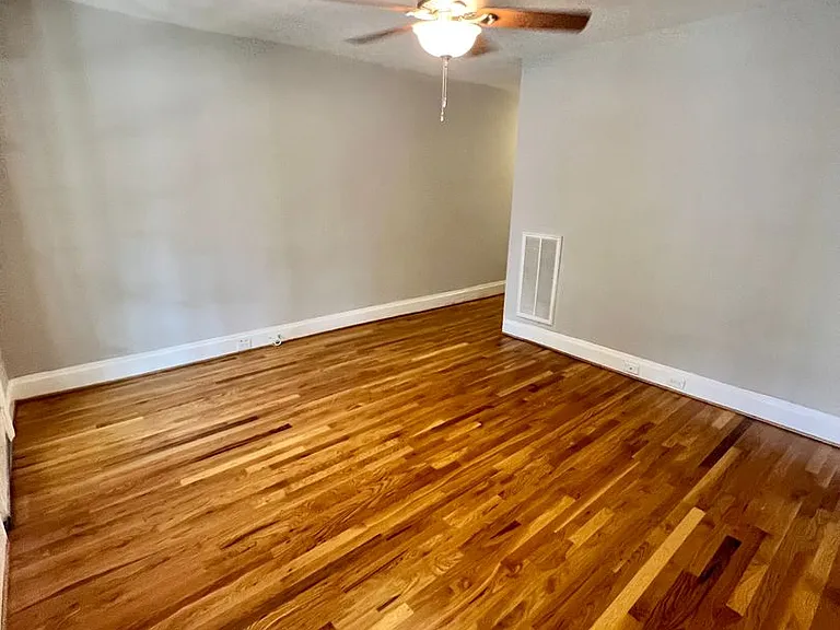 3020 Park Ave — Photo 3
