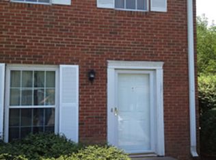 1307 W Meadowview Rd APT H, Greensboro, NC 27403