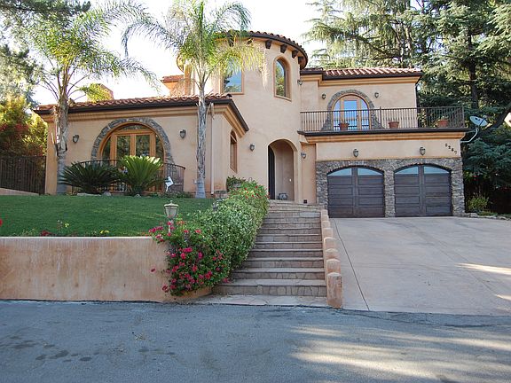 2nd image of 5287 La Canada Blvd