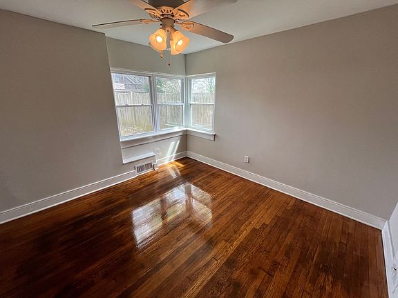 4th image of 3406 Cutshaw Ave #A