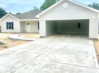 1154 Oakwood Lakes Blvd, Defuniak Springs, FL 32433