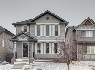 231 N Prestwick Point SE, Calgary, AB T2Z 4Y8