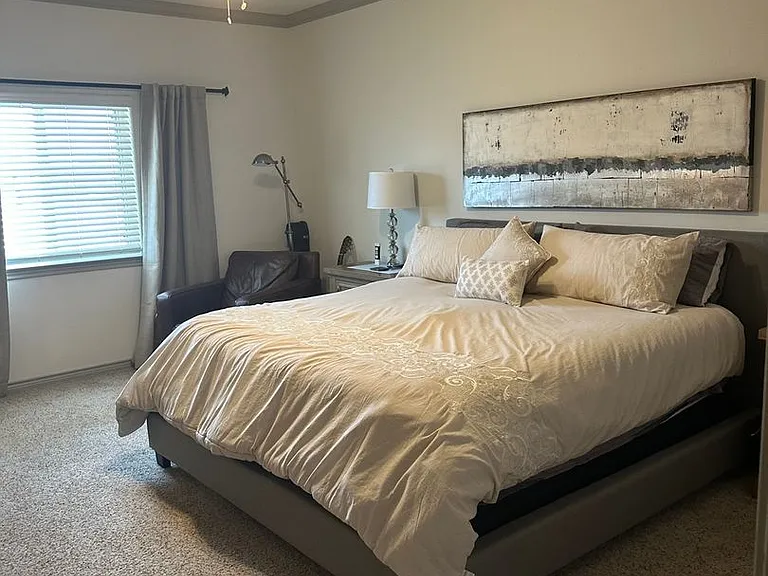 1325 Summerset Ln — Photo 13