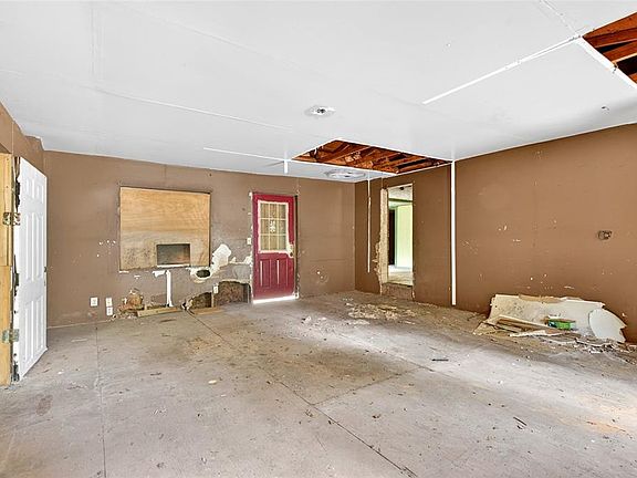 4th image of 15176 NE 154TH LANE