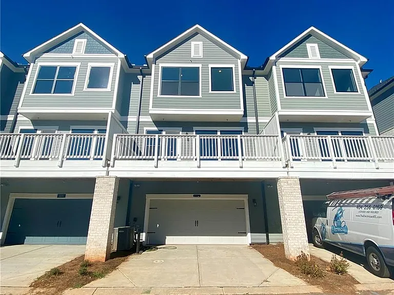 435 Ashbury Dr — Photo 21