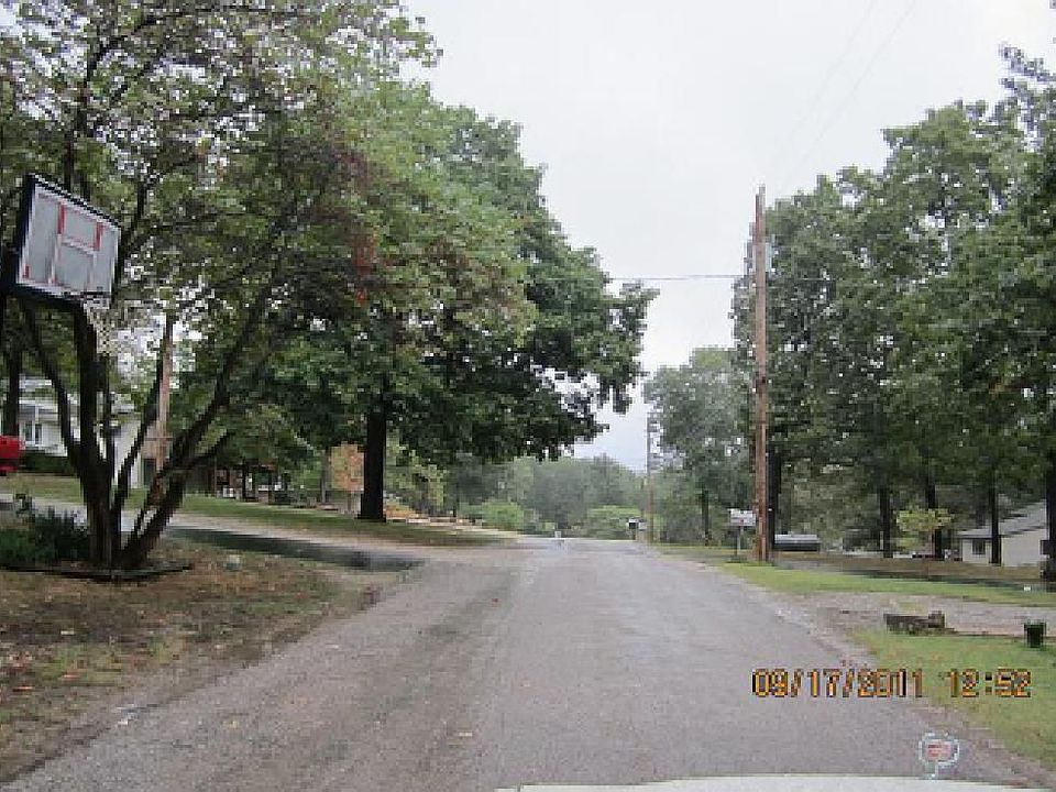 2nd image of 720 Othello Ln