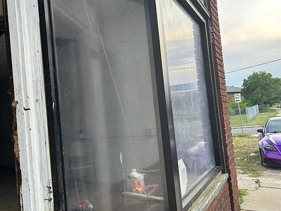 5th image of 1119 Sycamore St