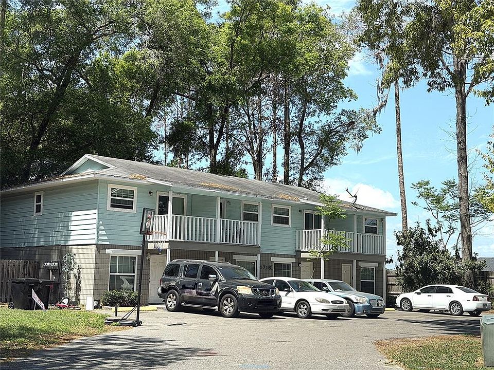 1st image of 1718 SW 69th Ter