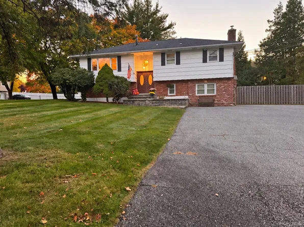 11 Rosman Road, Thiells, NY 10984