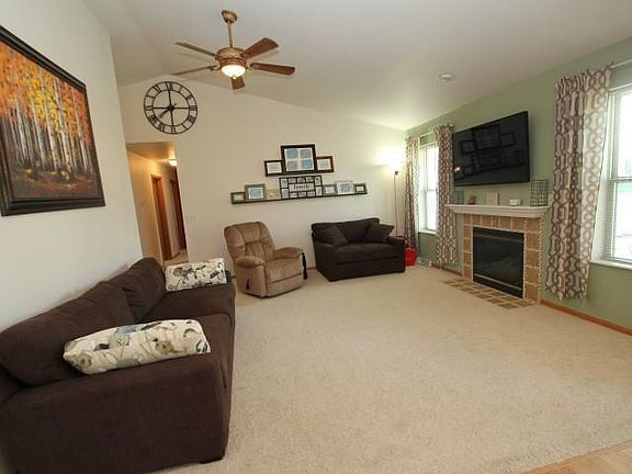 2nd image of 408 Ann Dr