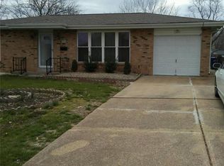 4464 Hoffmeister Ave, Saint Louis, MO 63125