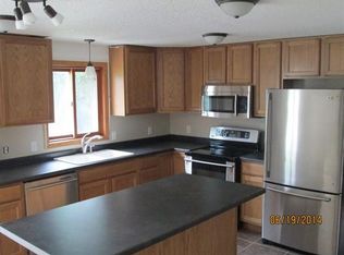 719 1/2 3rd St NW, Rochester, MN 55901