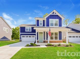 111 Thomas Point Dr, Fortville, IN 46040