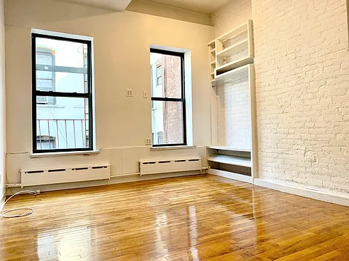 1372 York Ave #4D Photo 1