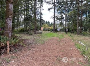 665 Sollecks Ave SE, Ocean Shores, WA