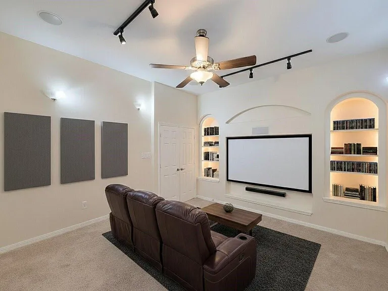 25219 Piney Heights Ln — Photo 1