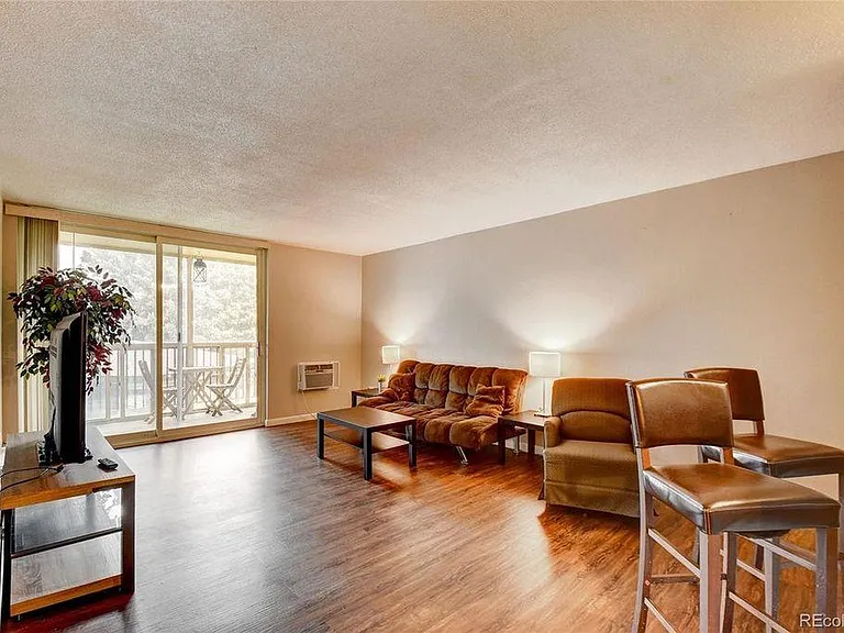 2281 S Vaughn Way #204A — Photo 6