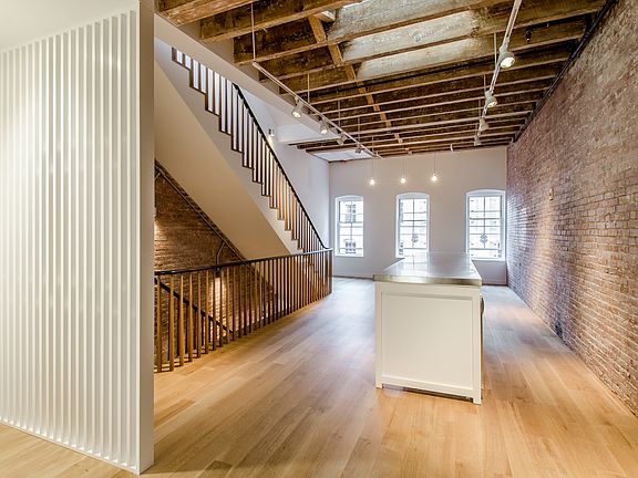 3rd image of 428 Greenwich Street
