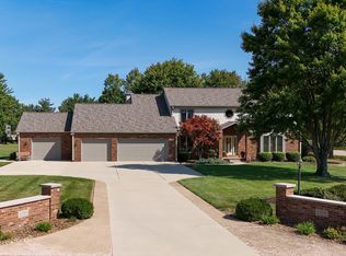 8304 W Mulligan Ln, Columbus, IN 47201